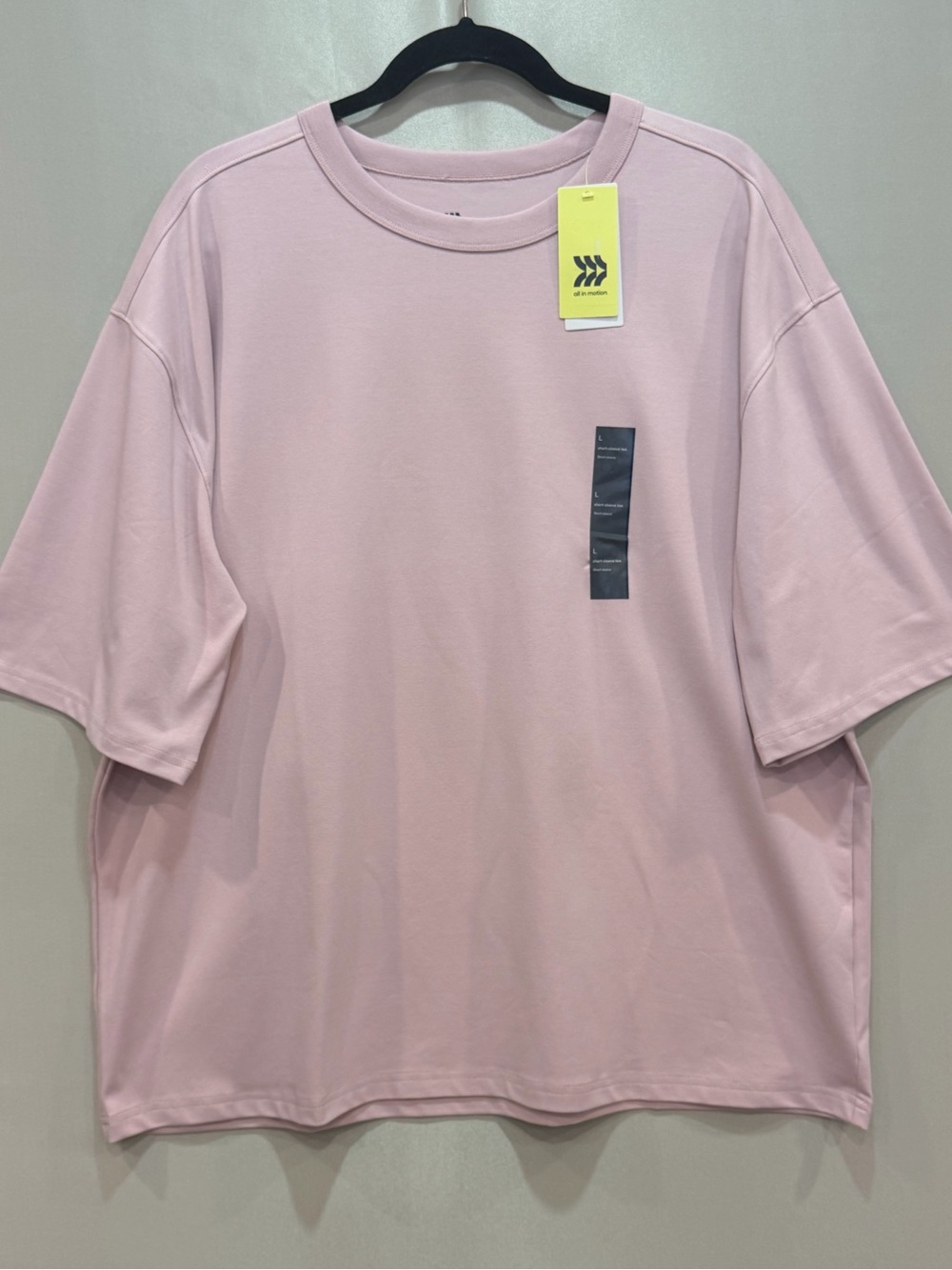 All in Motion Men’s Oversized Performance T-Shirt Short Sleeve NWT Size L Pink